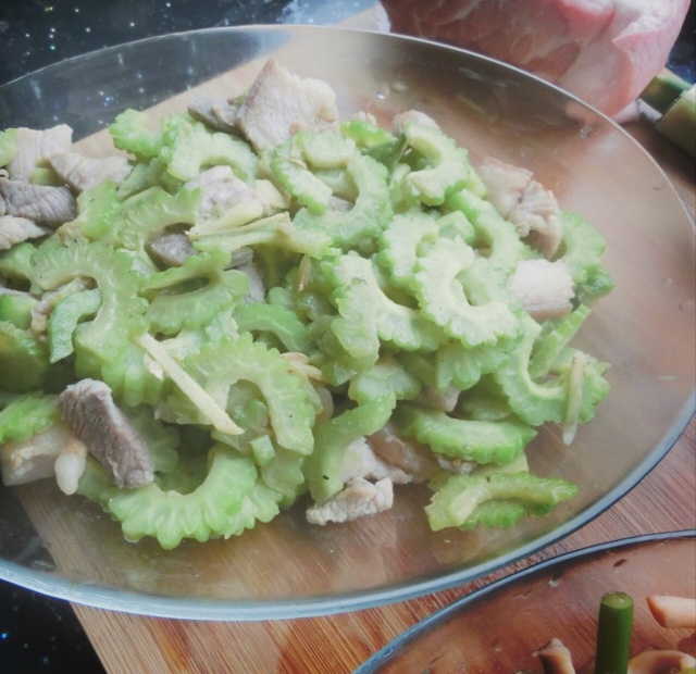 苦瓜炒肉