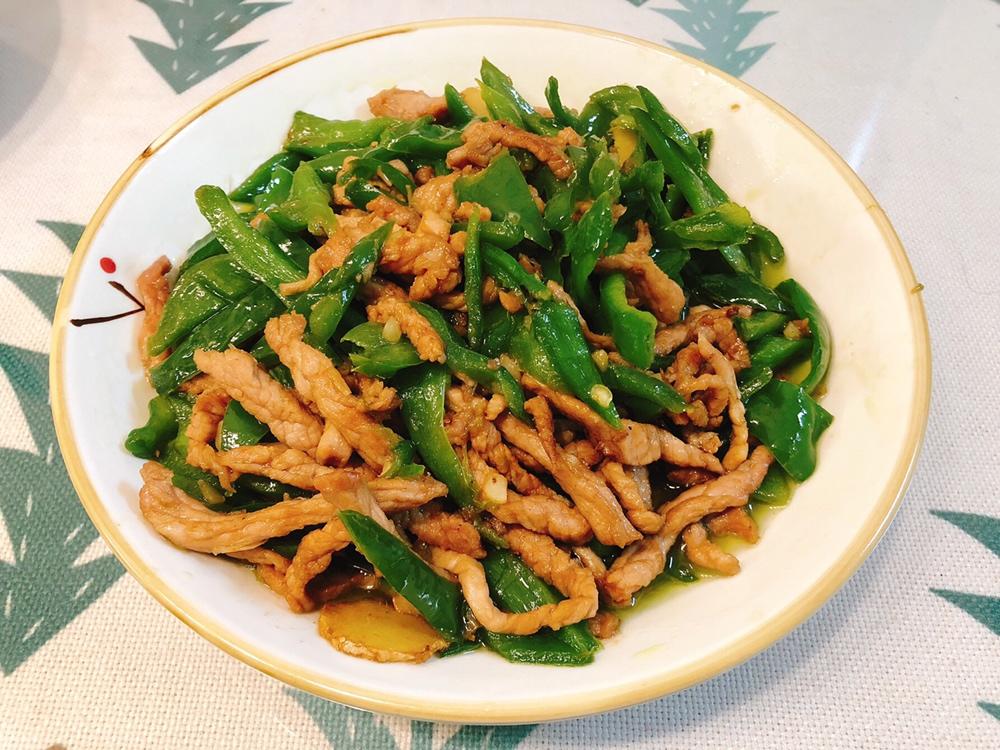 家常菜 青椒肉丝 猫大爷的厨房做的青椒肉丝