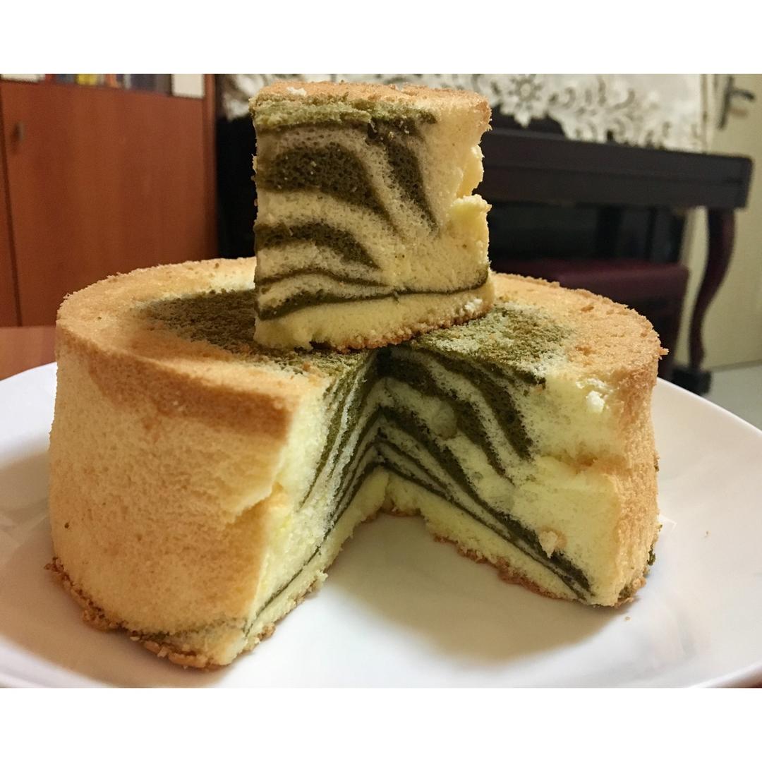 酸奶抹茶双色蛋糕（春天的颜色）