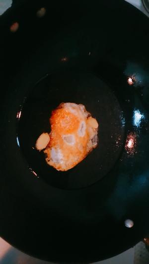 超简单快手高汤——一只鸡蛋版的做法 步骤3