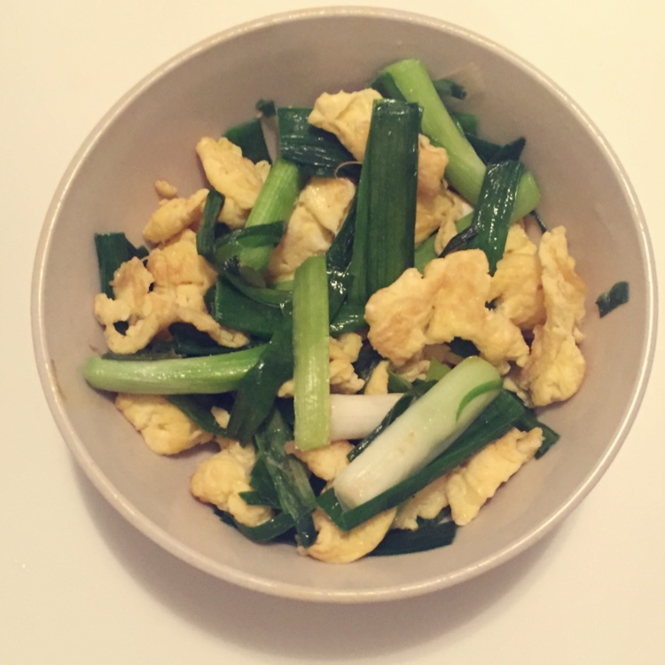 大蒜炒鸡蛋