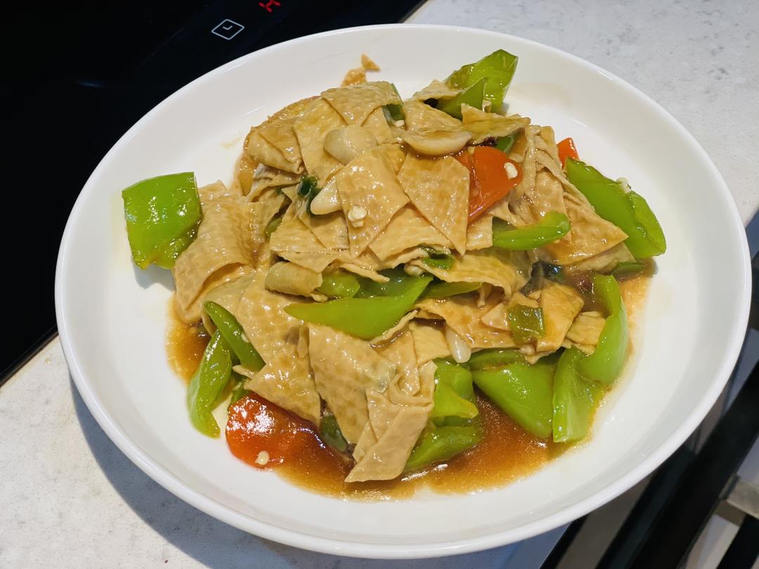 尖椒素炒干豆腐