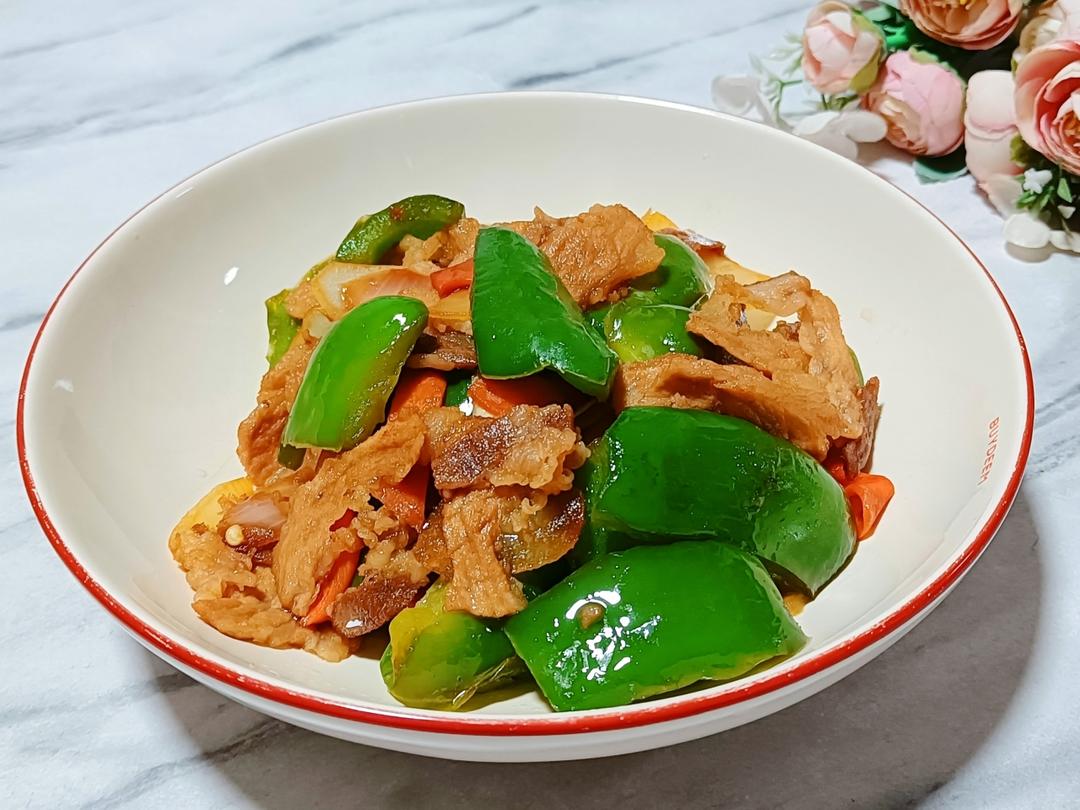 油焖肉末青椒