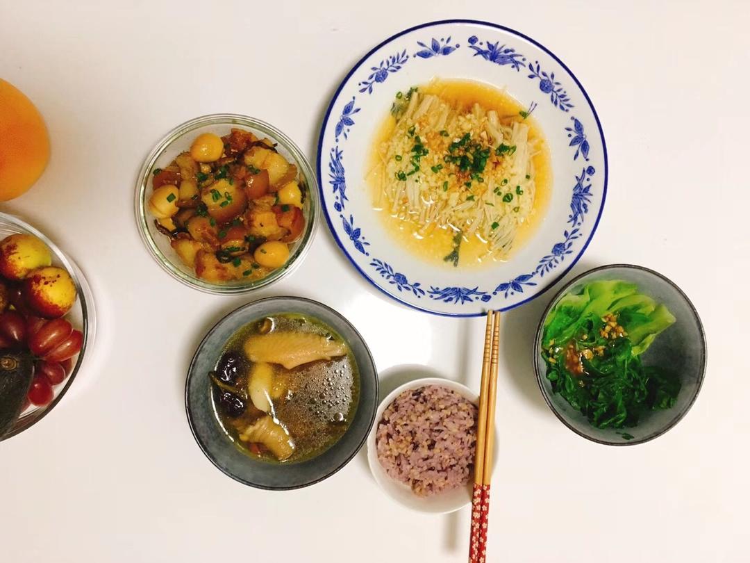 加了鹌鹑蛋后，这盘红烧肉，美味的逆天啦——鹌鹑蛋烧肉（孔瑶食谱）