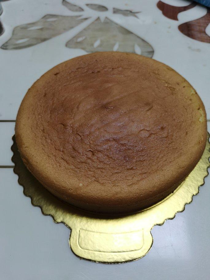 烤箱做蛋糕（戚风蛋糕的做法）