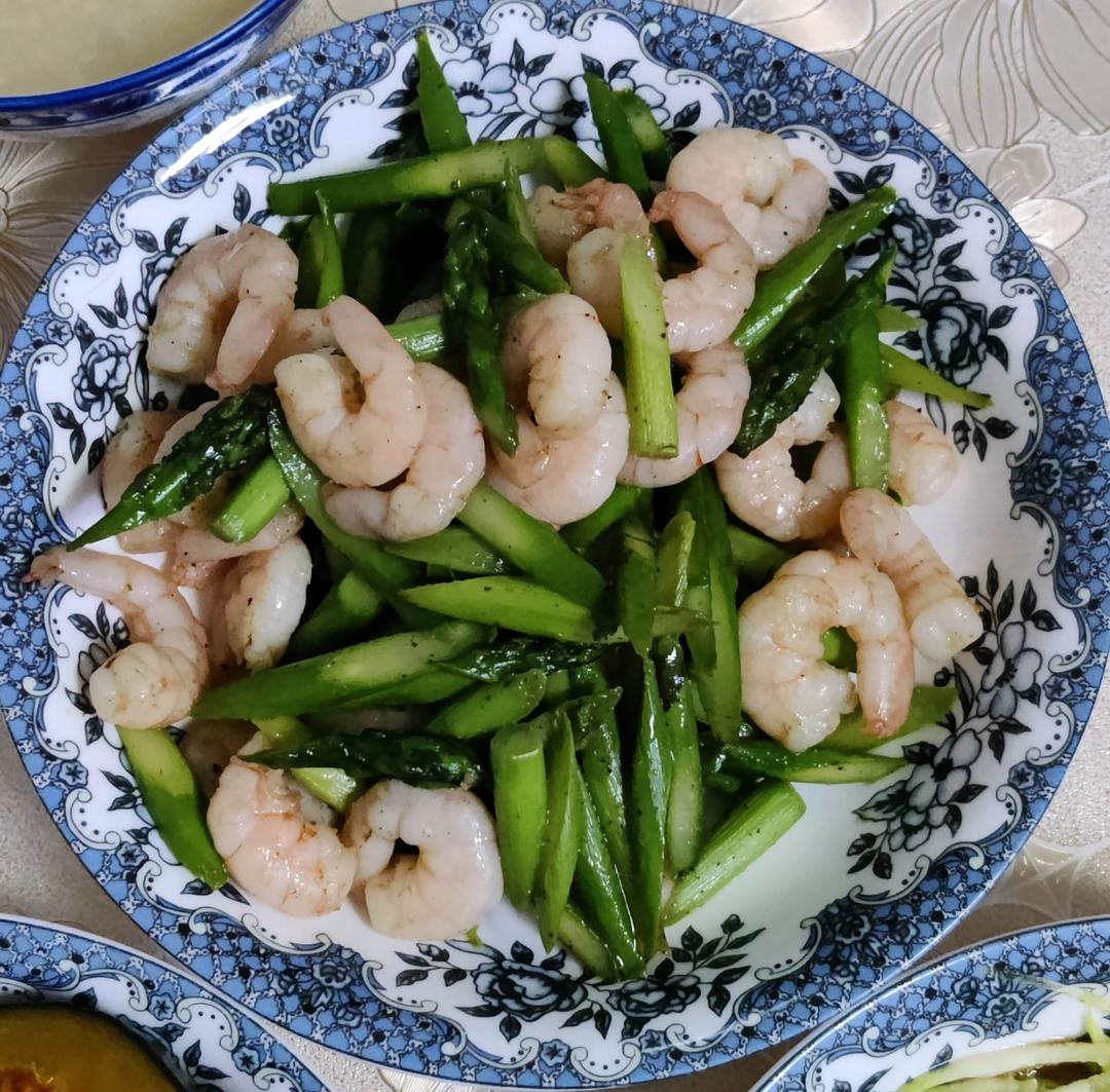 清炒芦笋虾仁