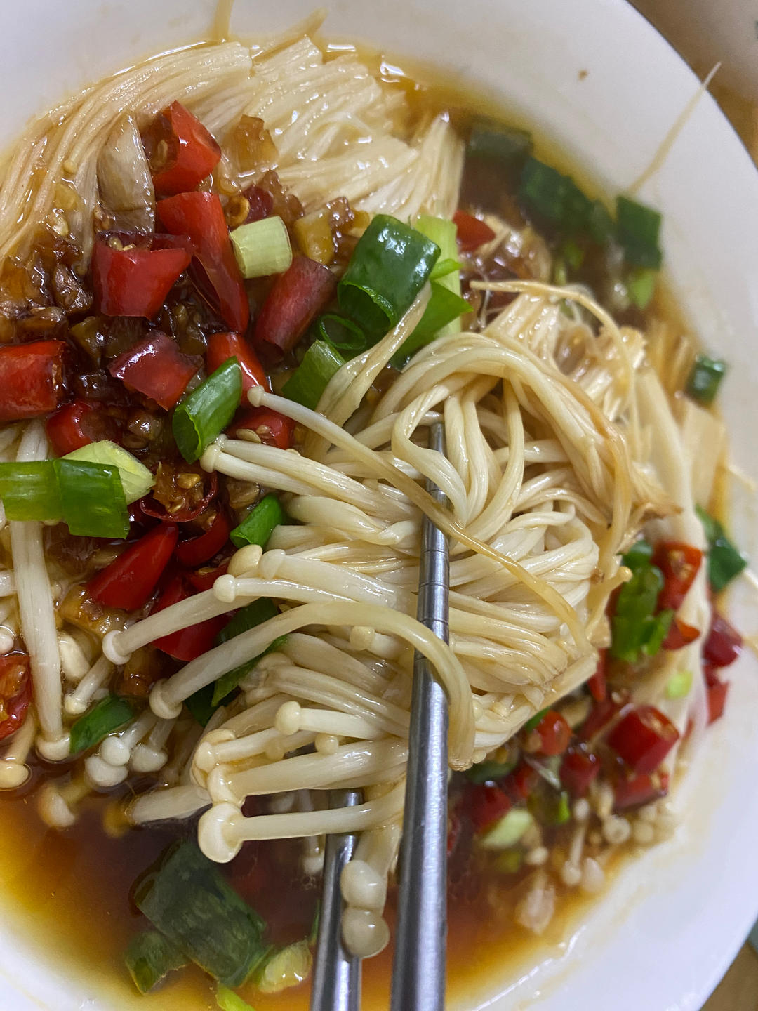 超级下饭的蒜蓉金针菇！好吃到爆