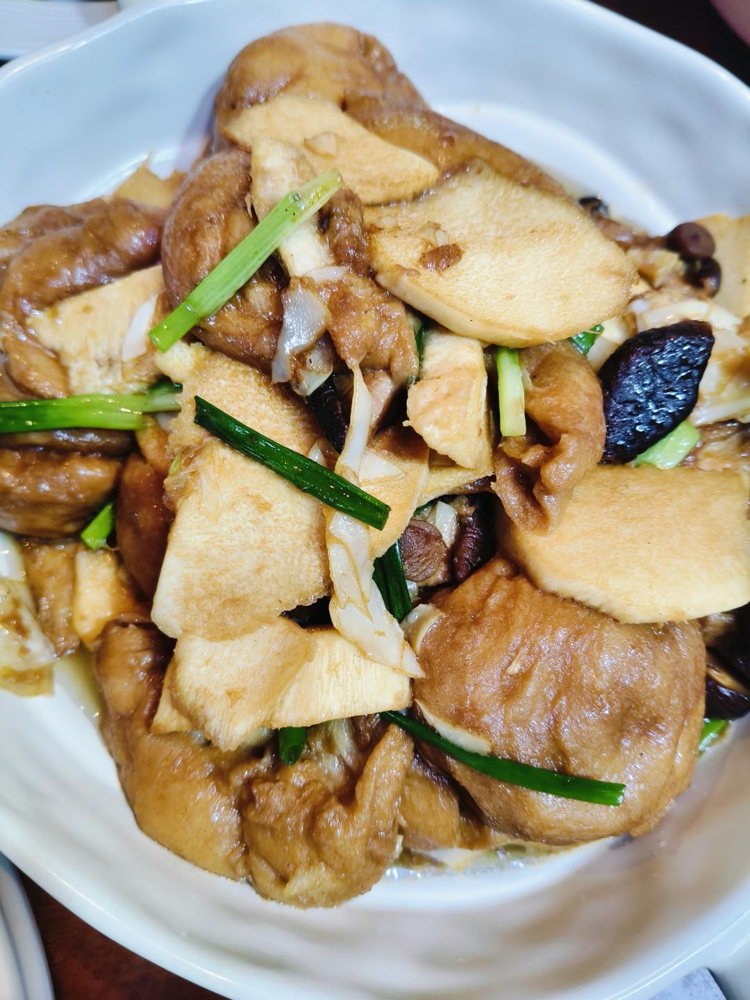 香菇烧油面筋