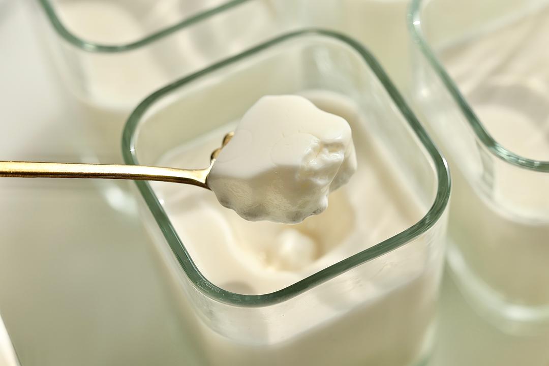 自制健康低糖酸奶/酸奶机版/高颜值🍓9种水果口味的做法 步骤15