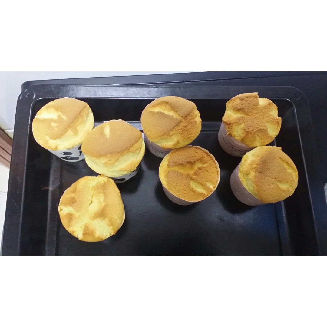 淡奶油纸杯蛋糕