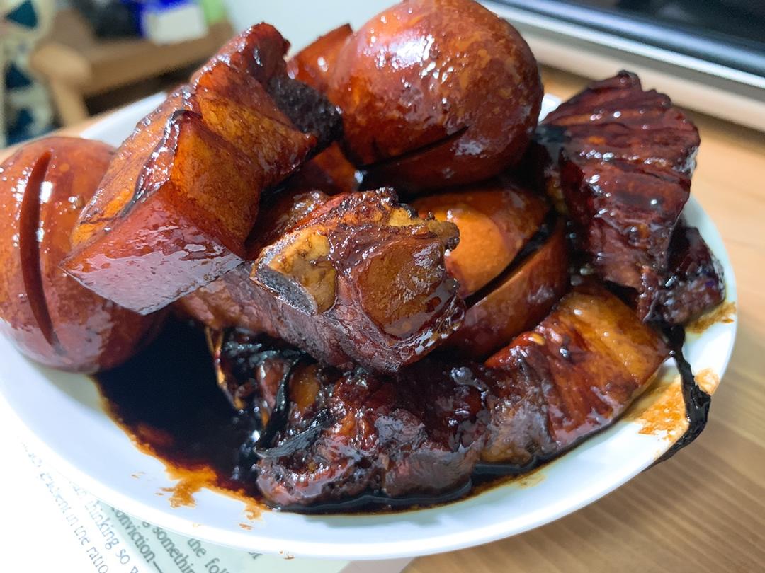 其实也不是很难的红烧肉烧蛋