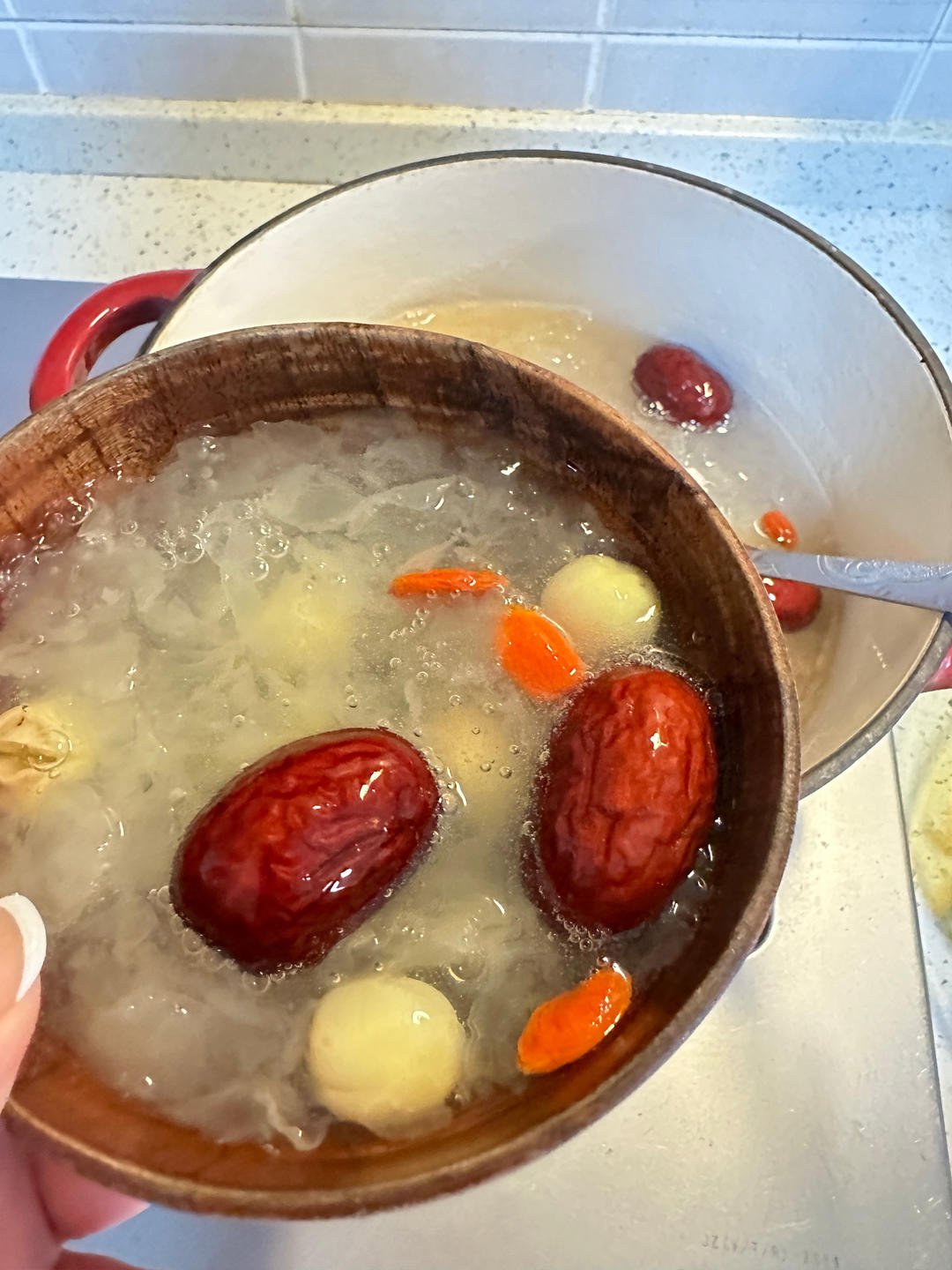 怎样煮出胶的银耳羹