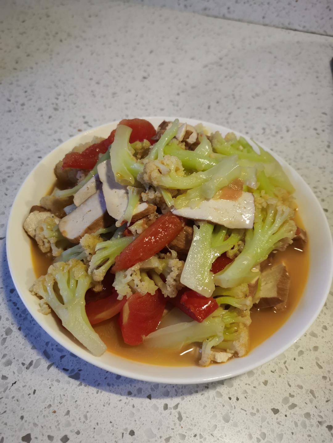 西红柿炒菜花（夏季开胃菜）