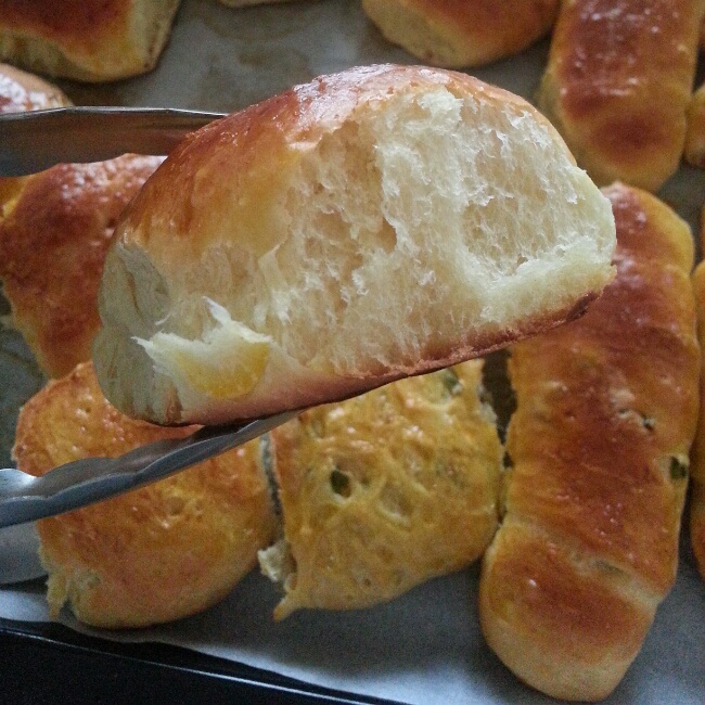 黄油面包卷