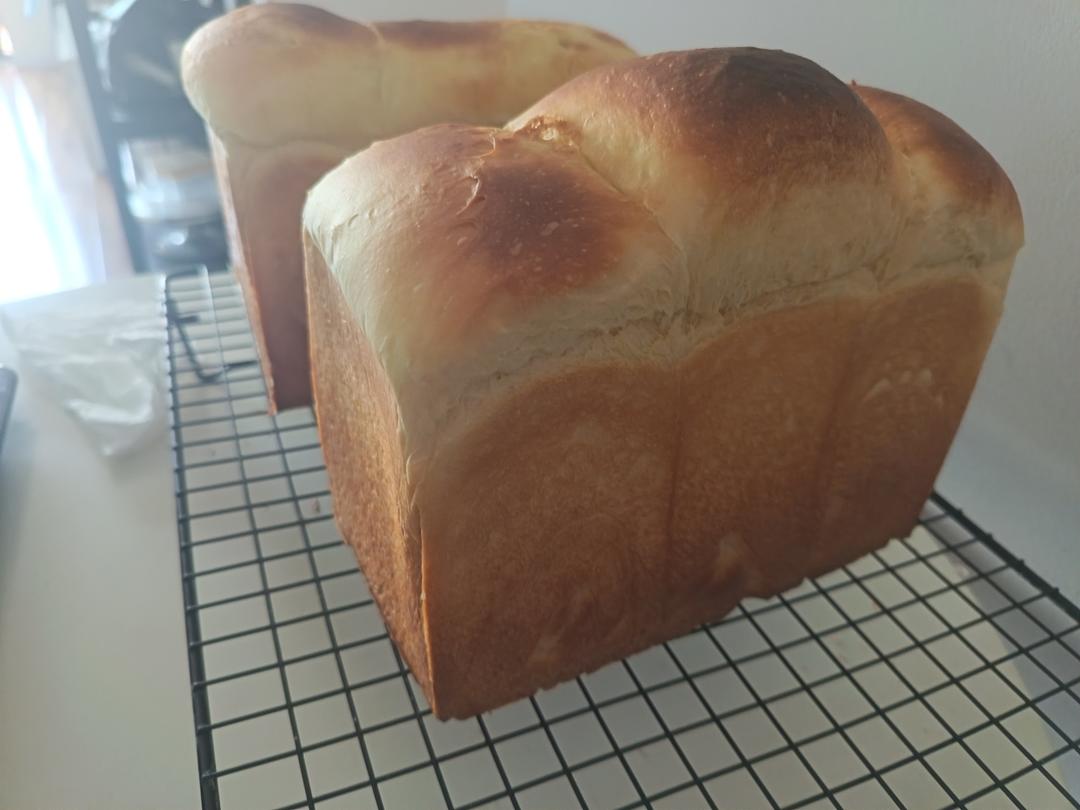 奶香纯粹的重料淡奶油吐司