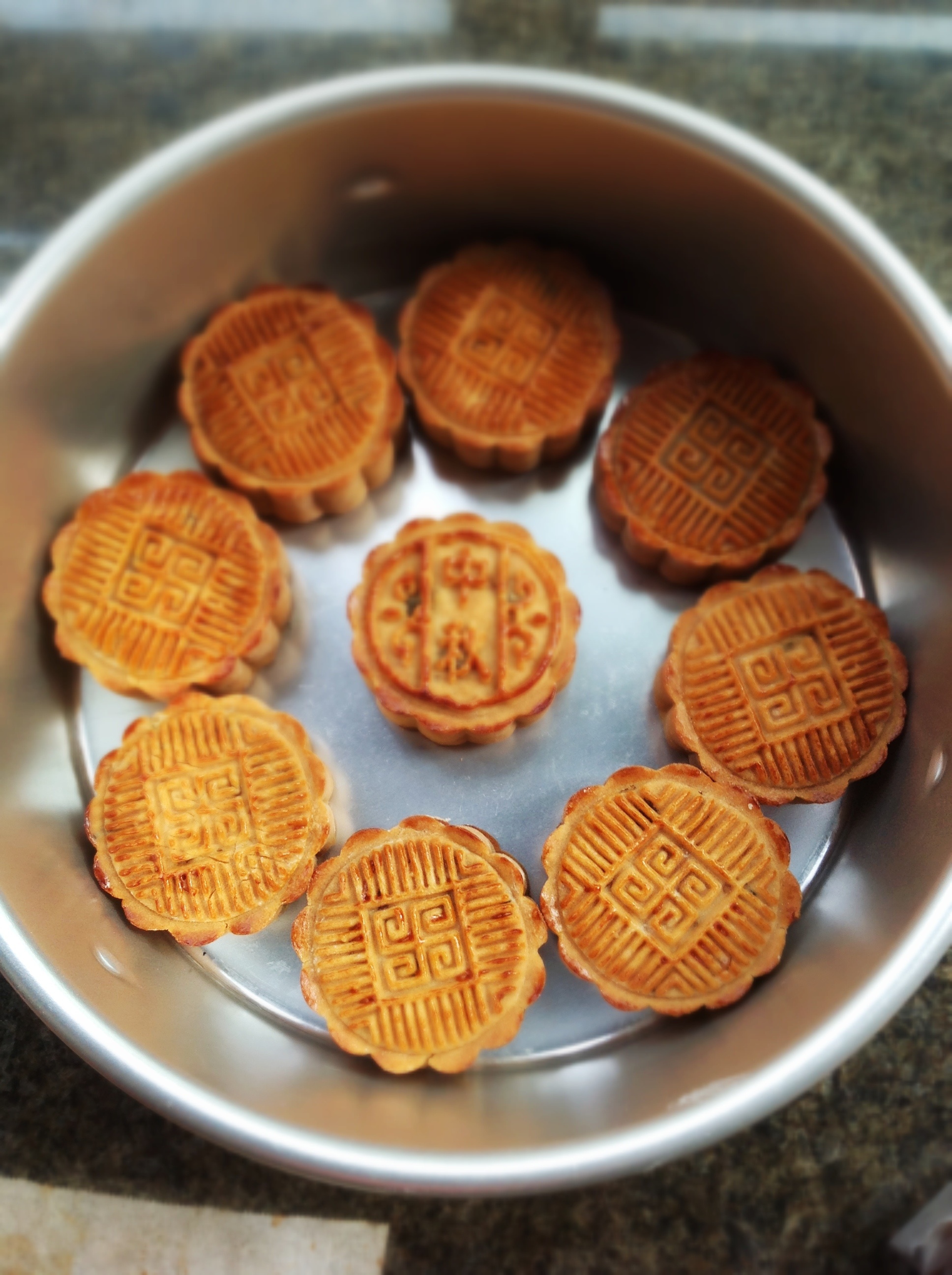 广式月饼——蛋黄莲蓉月饼