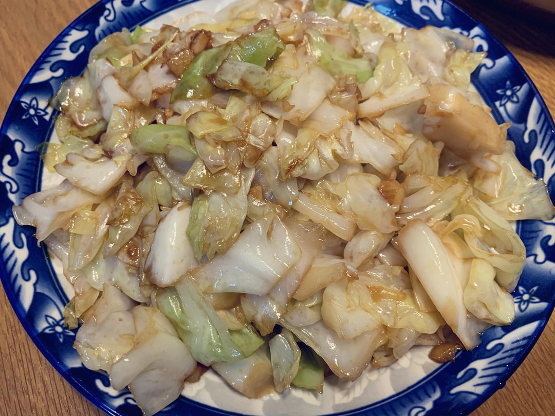 醋溜手撕包菜（超简单做法）