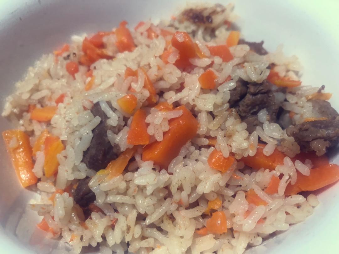 新疆羊肉抓饭
