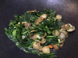 韭菜炒扇贝-粤式家常菜的做法 步骤9
