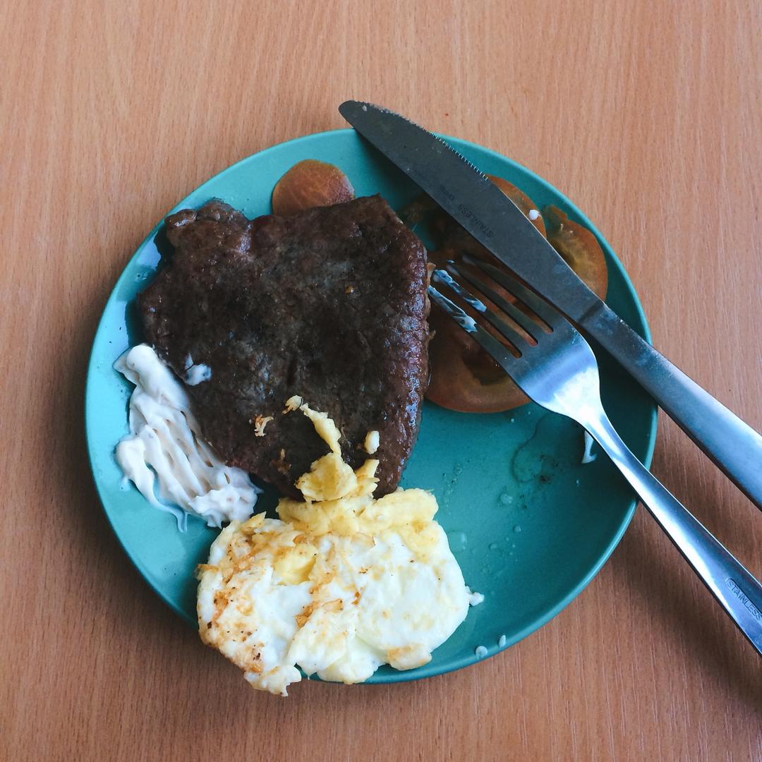 四分钟煎好一块鲜嫩多汁的牛排