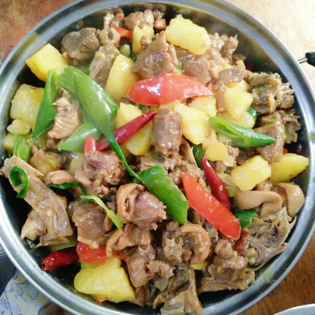 土豆焖鸭