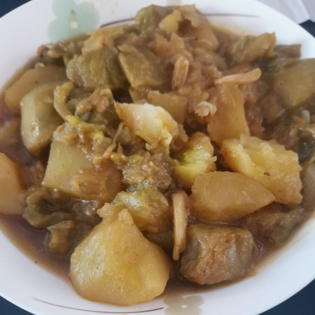 简单易做的下饭菜－蒜苔炒肉