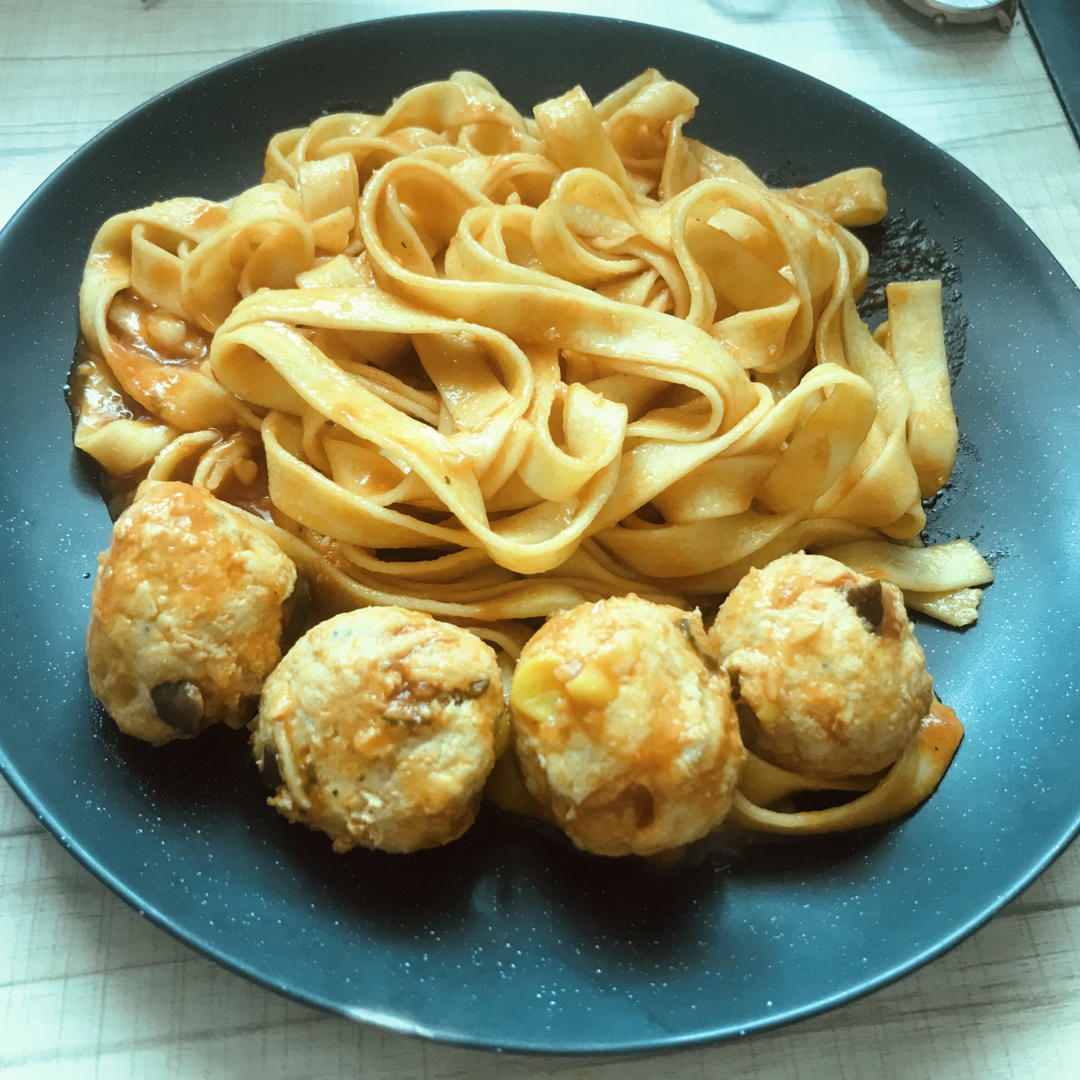 减脂餐之番茄爆汁鸡肉丸