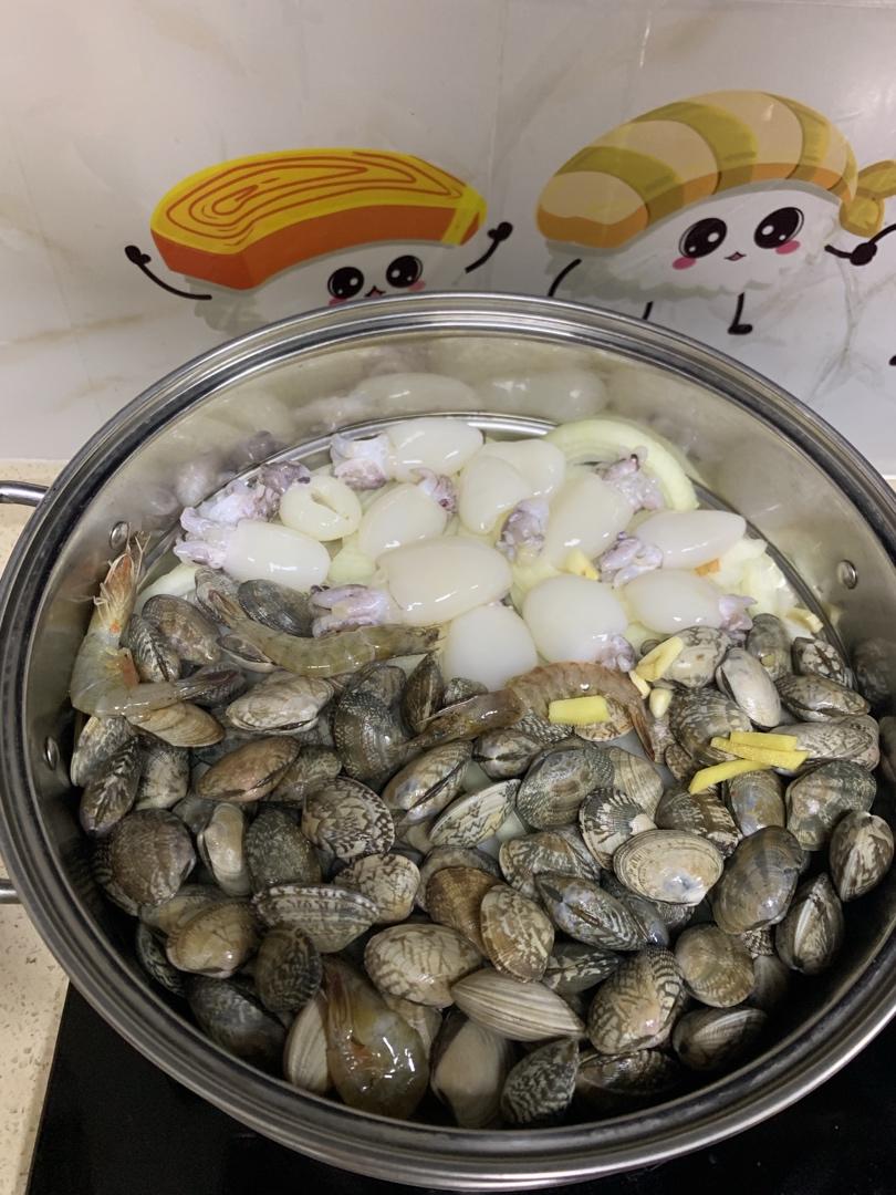 清蒸海鲜小杂烩
