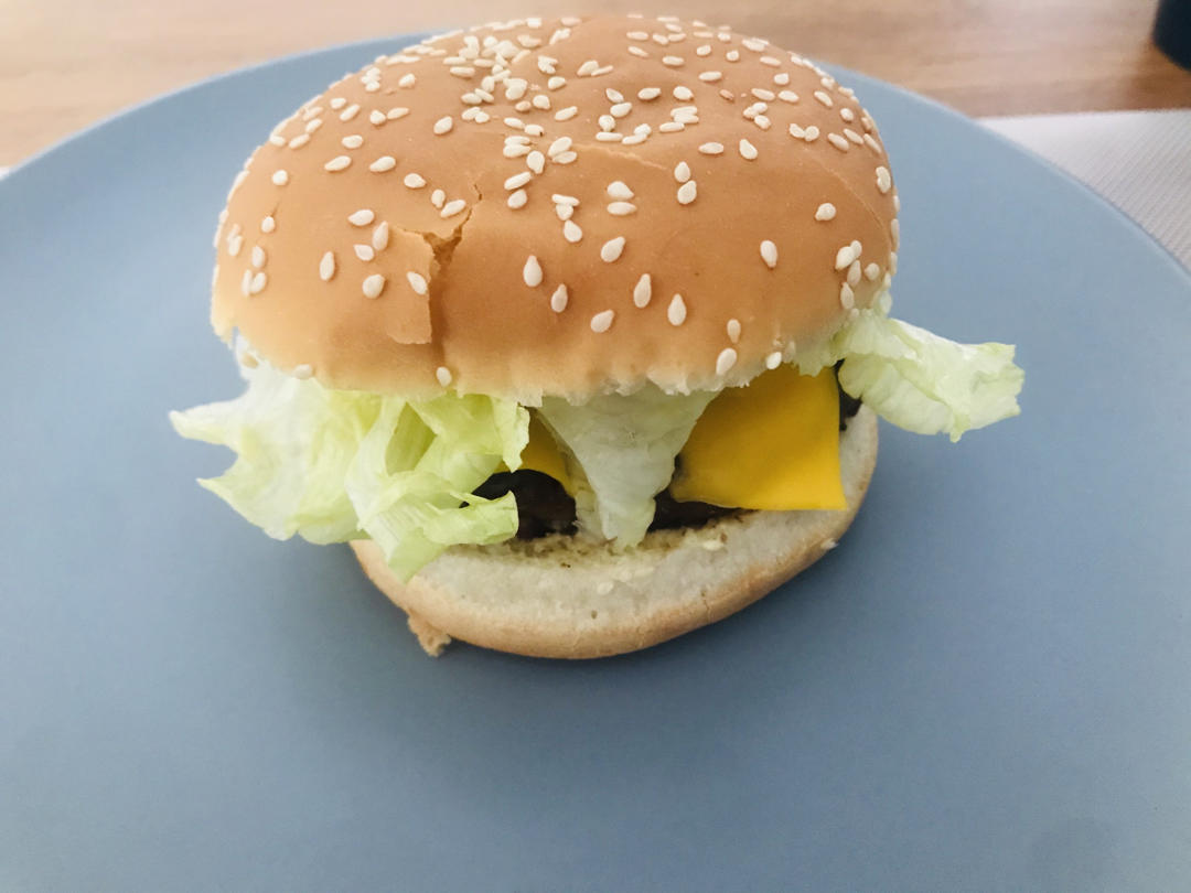 不输给牛肉的猪肉汉堡肉饼