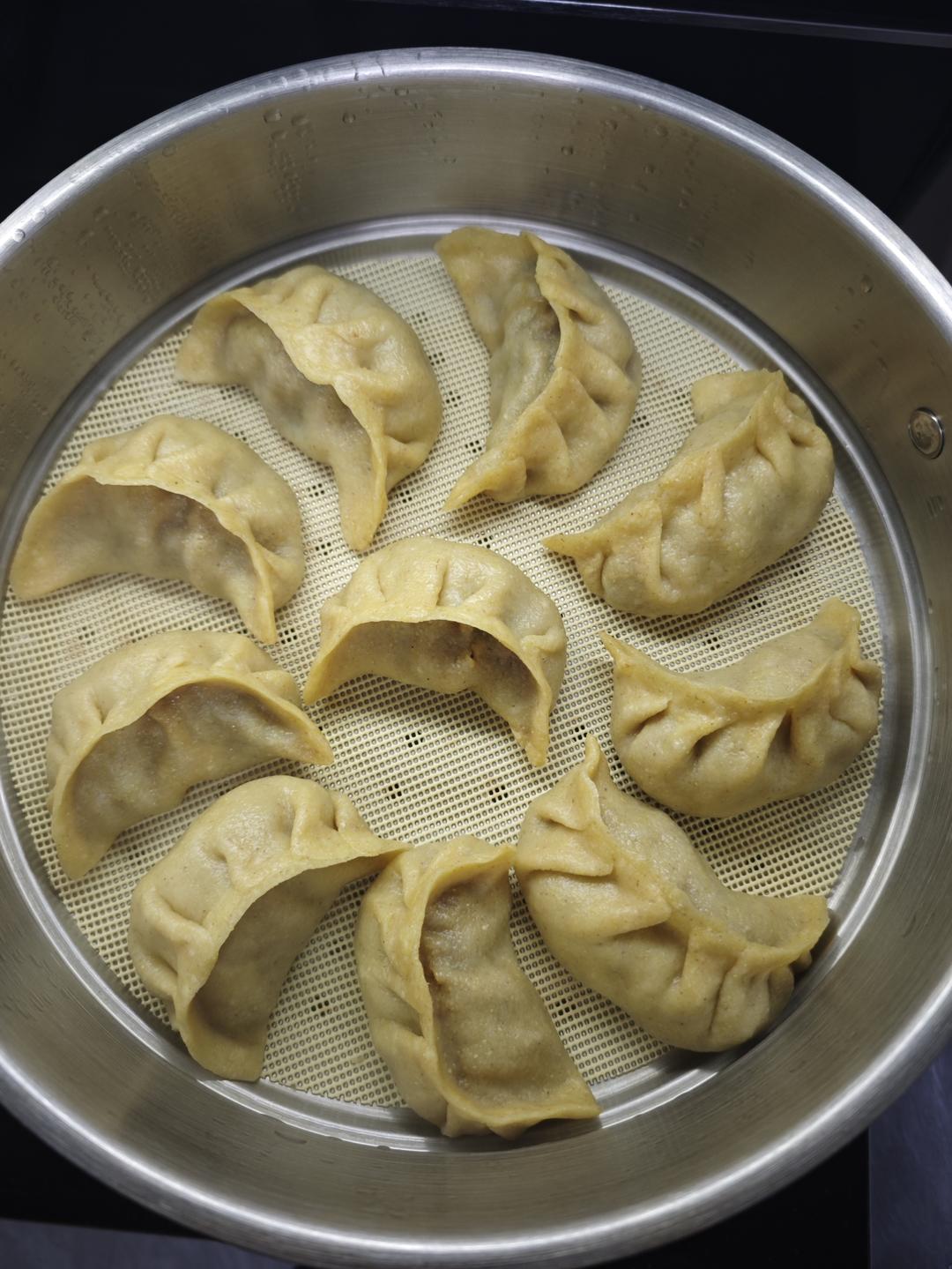 羊肉馅玉米面蒸饺