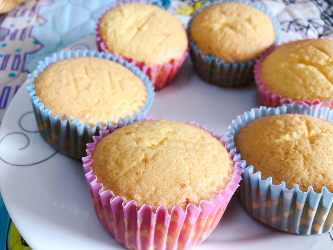 柠香纸杯蛋糕（简易版）