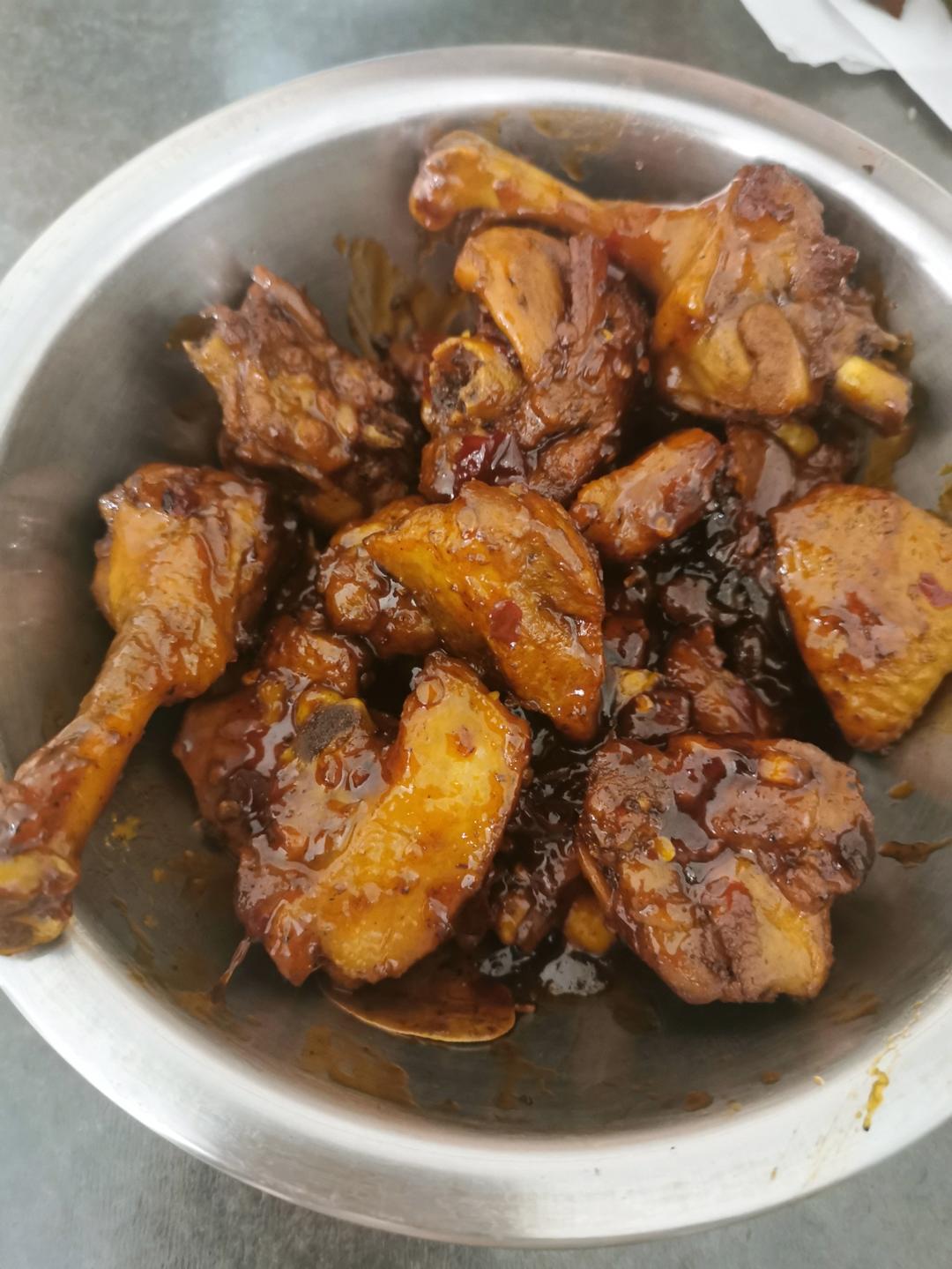 传统正宗的啤酒鸭配方和做法，鲜嫩香浓，只需炒千万不要焯水