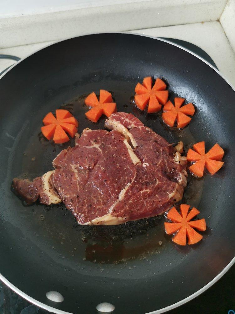 高颜值的黄油煎牛排