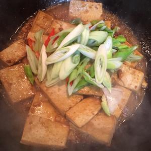 酱烧豆腐的做法 步骤10