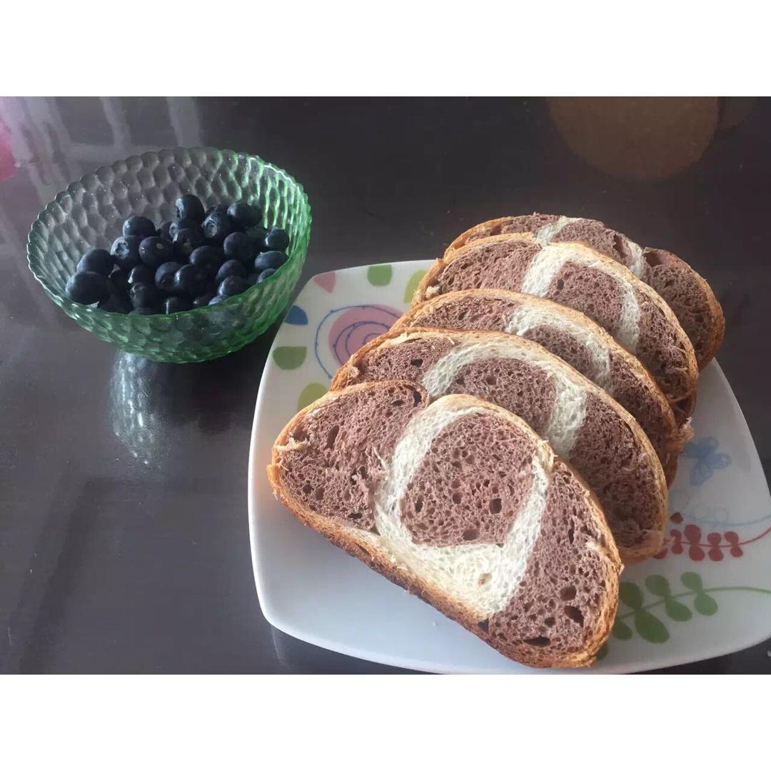抹茶双色豆渣面包