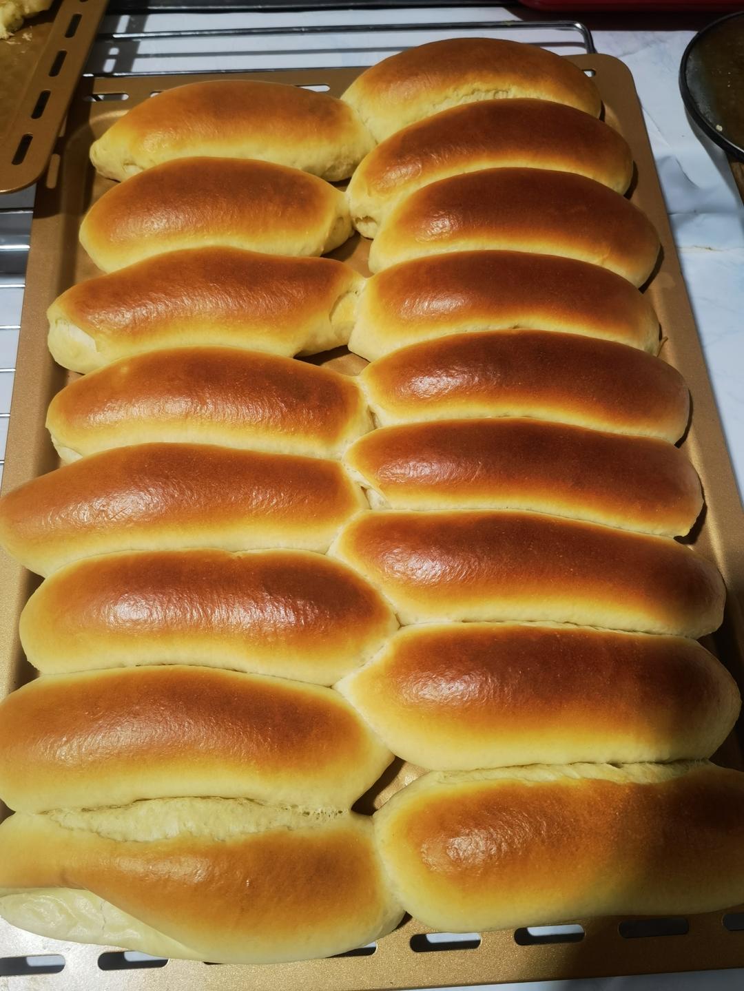 复刻桃李的经典奶棒面包，松软香甜奶香浓郁，还原度超高！