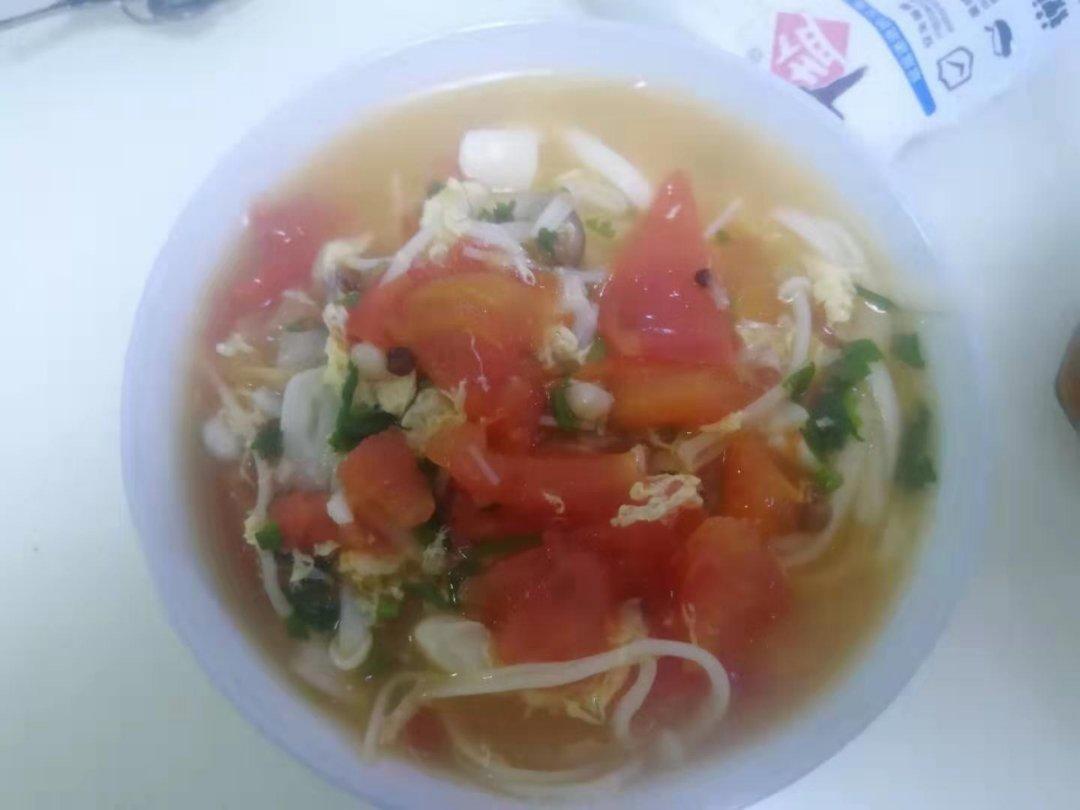 超番茄肥牛菌菇汤