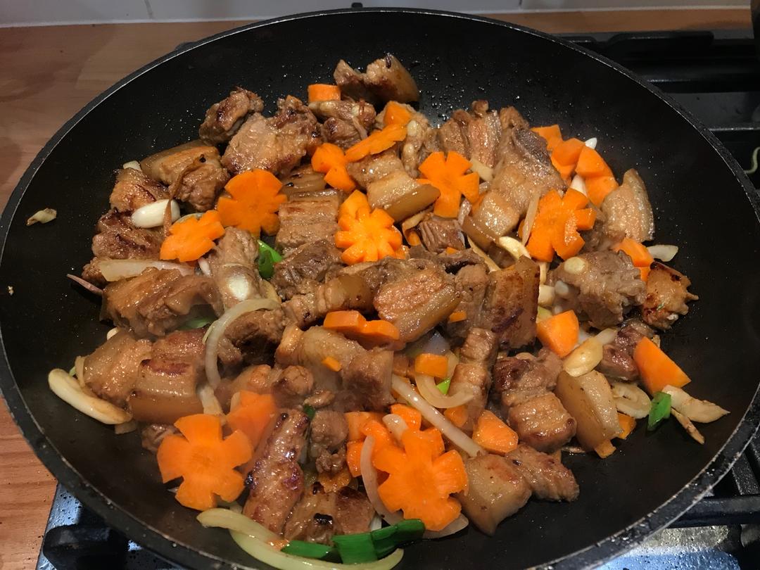 喷香排骨焖饭（爆好吃）