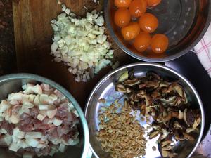 家庭烧肉粽的做法 步骤1