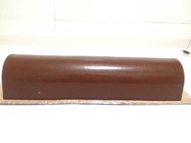 巧克力覆盆子慕斯劈柴蛋糕