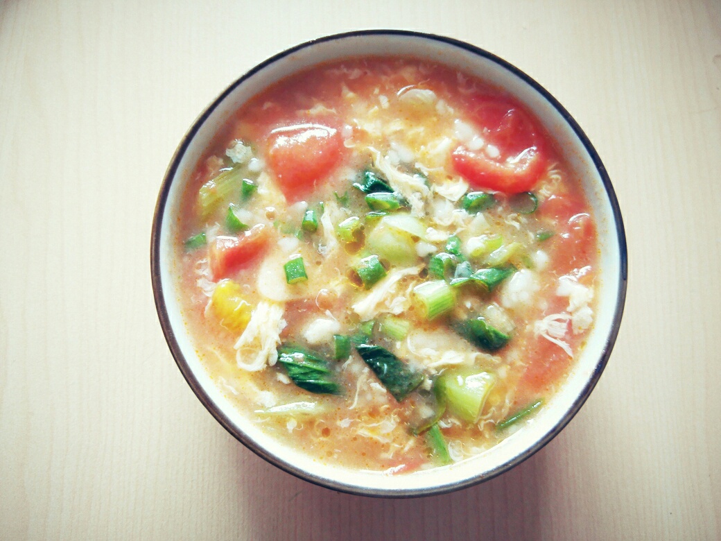 西红柿鸡蛋疙瘩汤