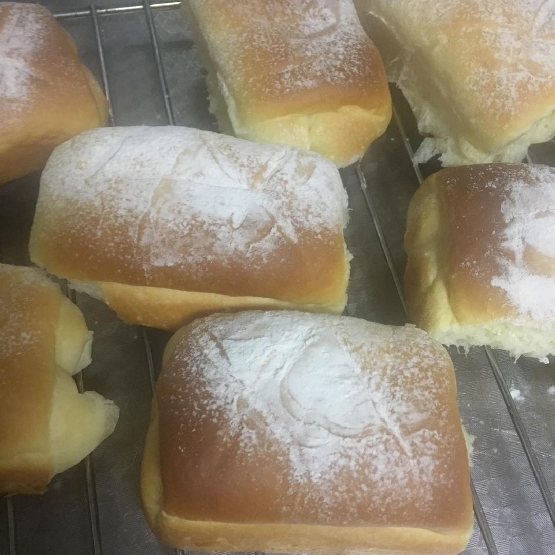 软到不知所措的牛奶卷