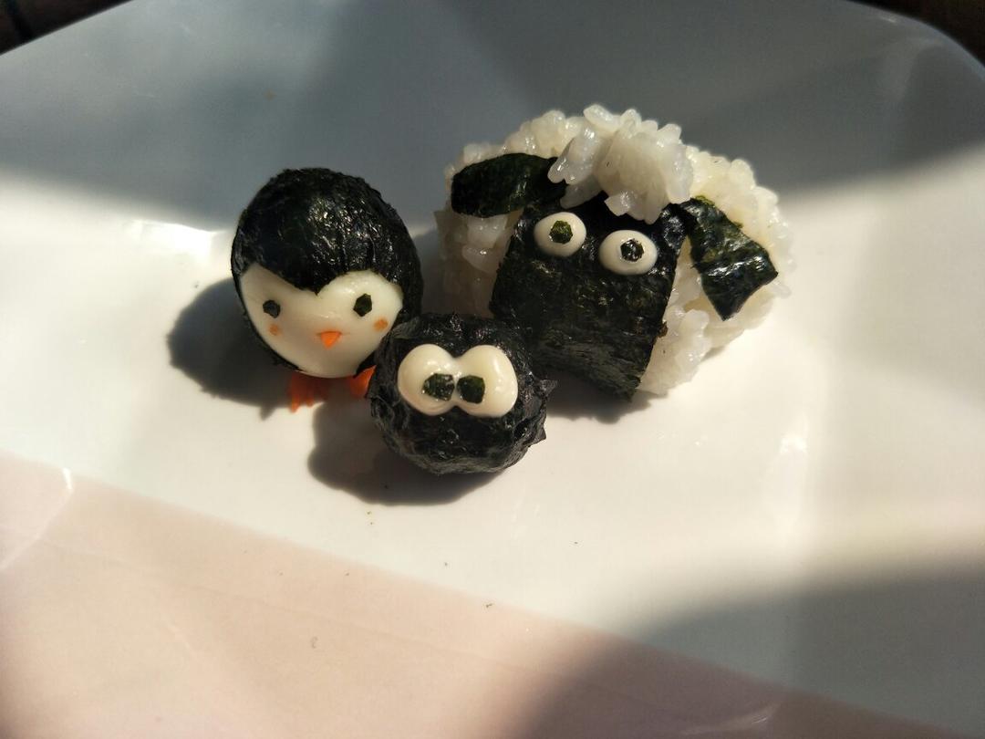 儿童创意餐：卡通企鹅鹌鹑蛋