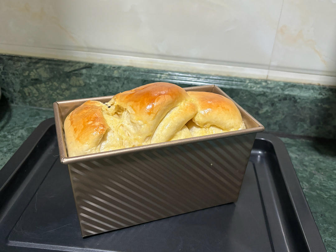 奶香吐司面包