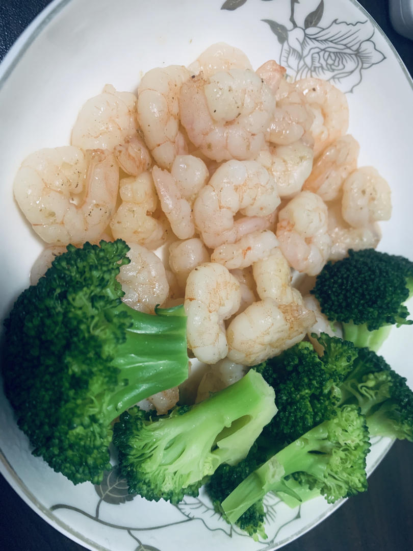 低脂低卡减脂餐～黑椒虾仁西兰花