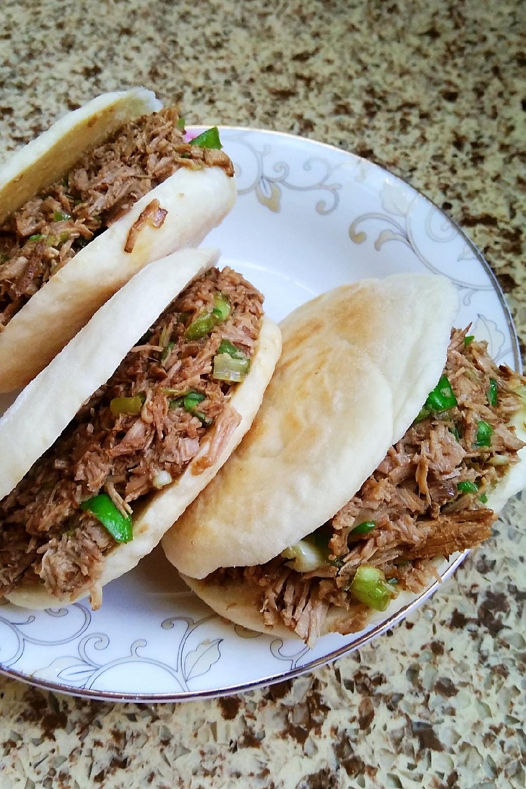 肉夹馍(白吉馍的制作)