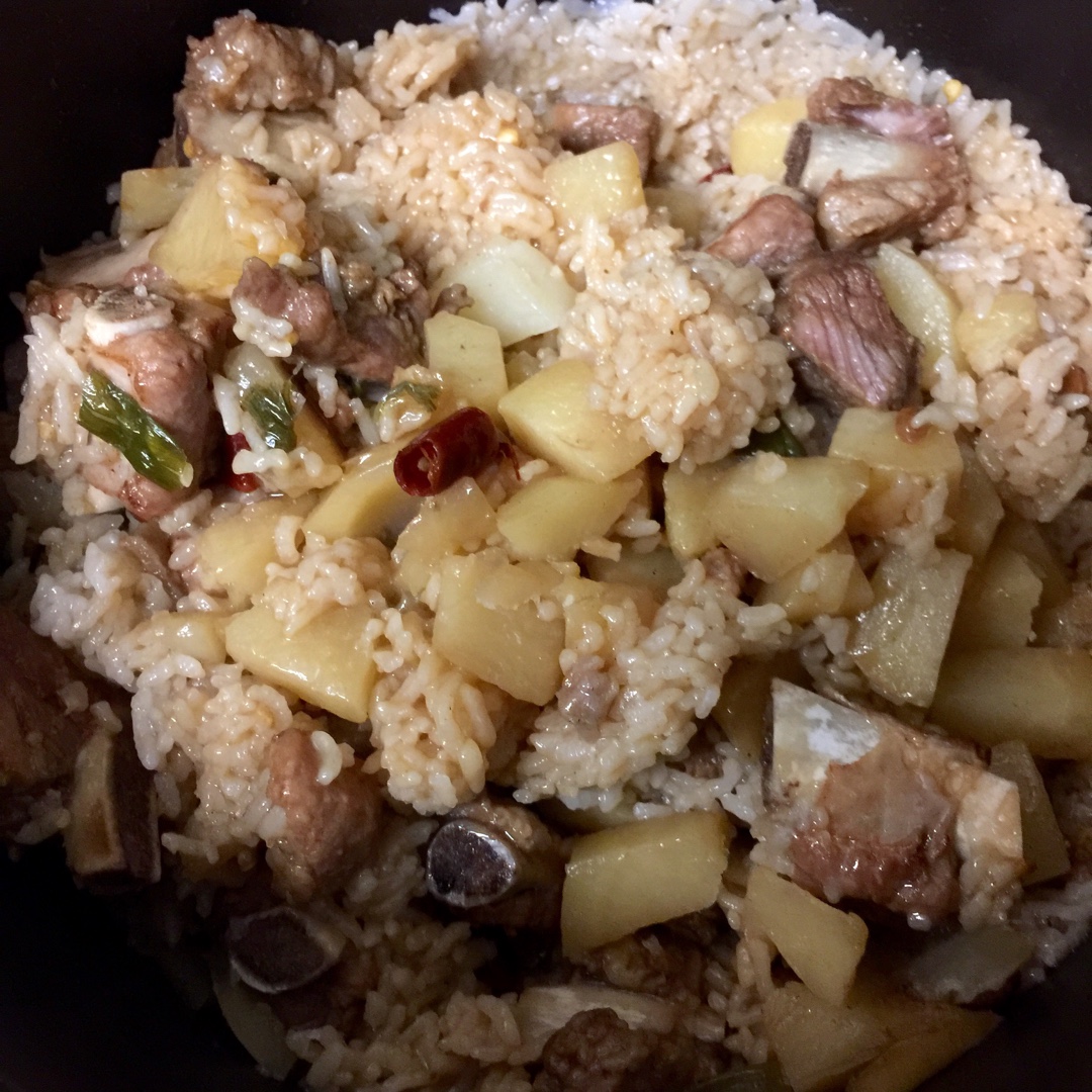 电高压锅版排骨蒸饭