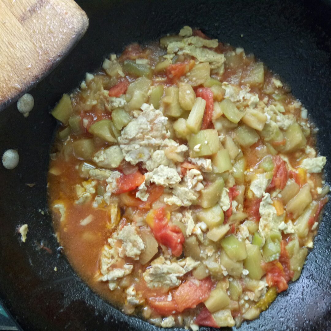 西红柿尖椒炒茄子