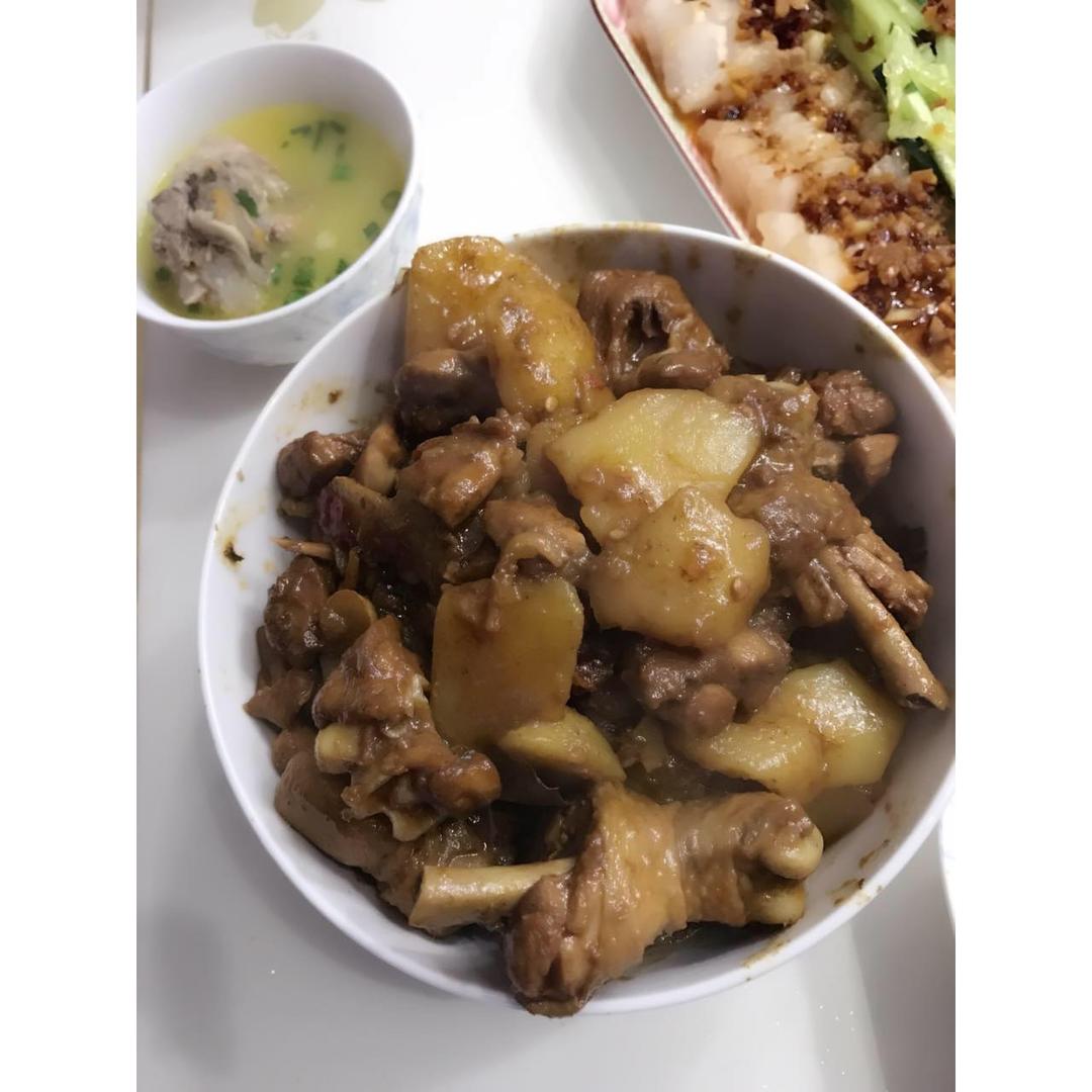 红烧土豆炖鸡腿