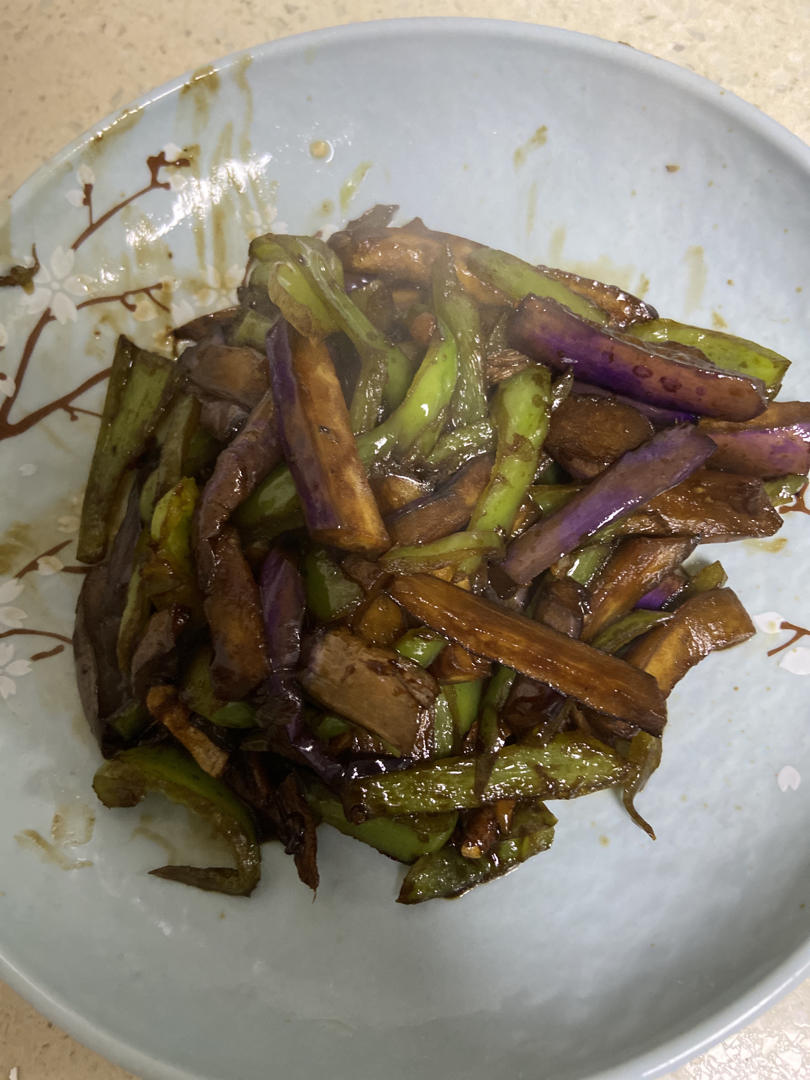 不费油❗不变色❗好吃下饭的青椒炒茄子